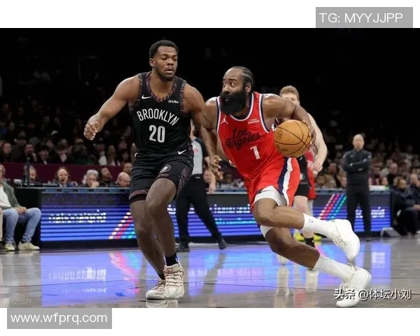 独行侠大胜活塞：哈登莱昂纳德联手闪耀全场